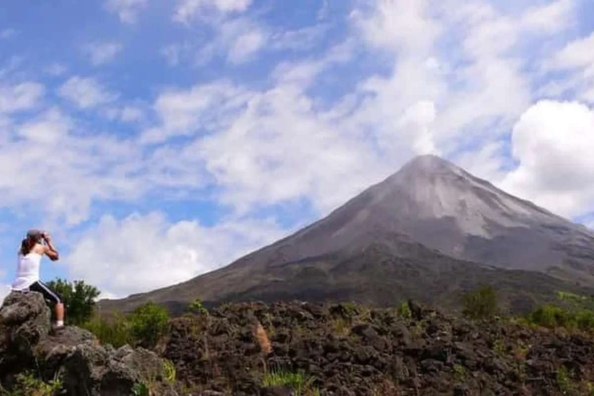 Volcán Arenal, La Fortuna (imagen de archivo de la red)